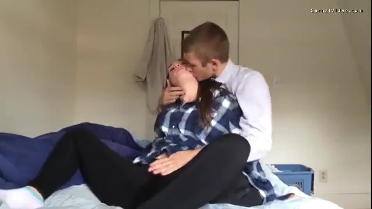 How teenage amateur couple fucking 
