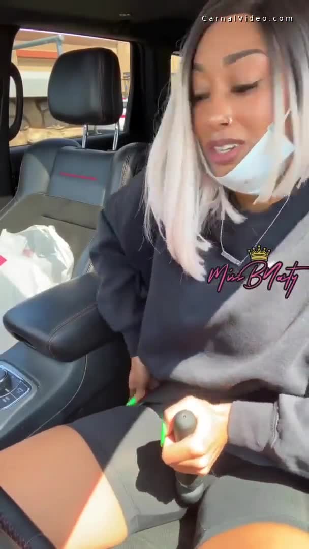 Sexy black girl masturbates while driving and squirts in public